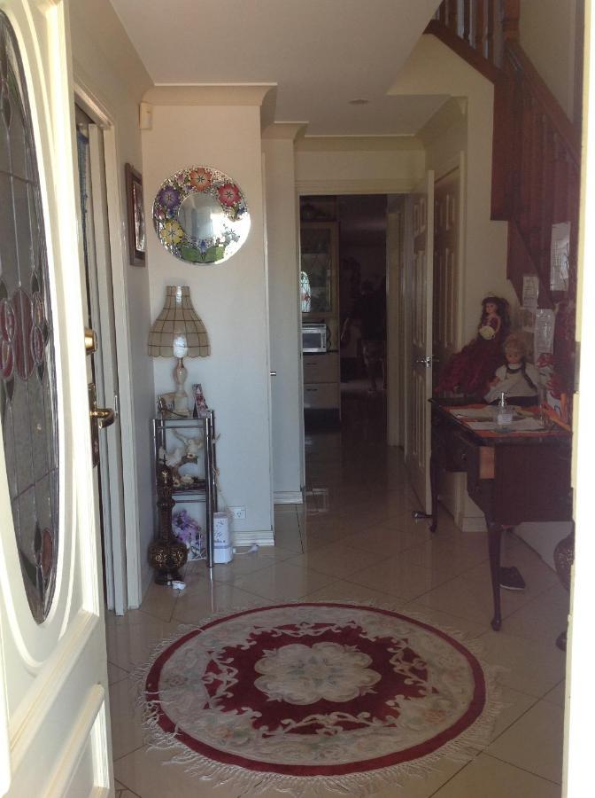 A Home Away From Home แคนเบอร์รา ภายนอก รูปภาพ