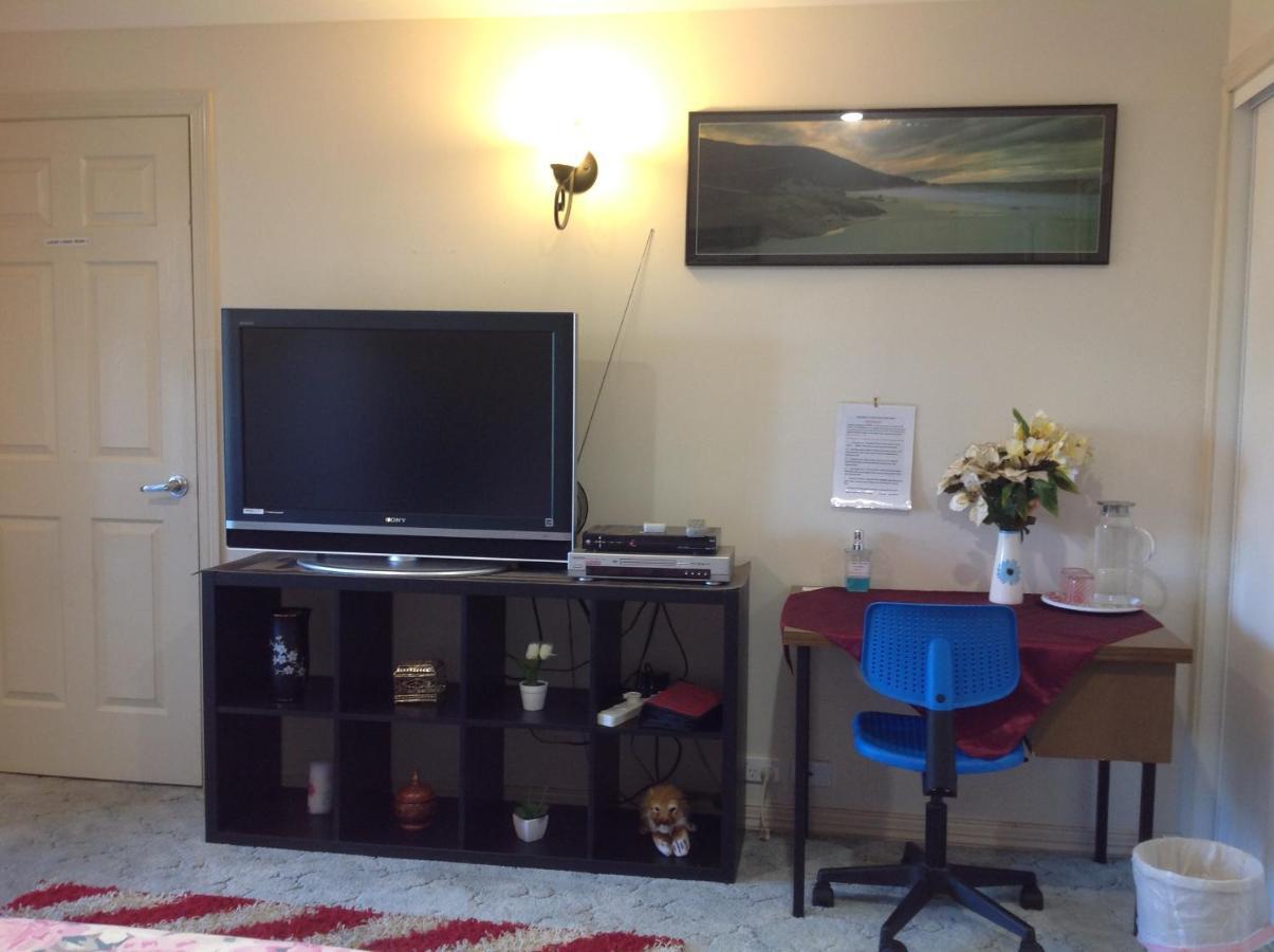 A Home Away From Home แคนเบอร์รา ภายนอก รูปภาพ