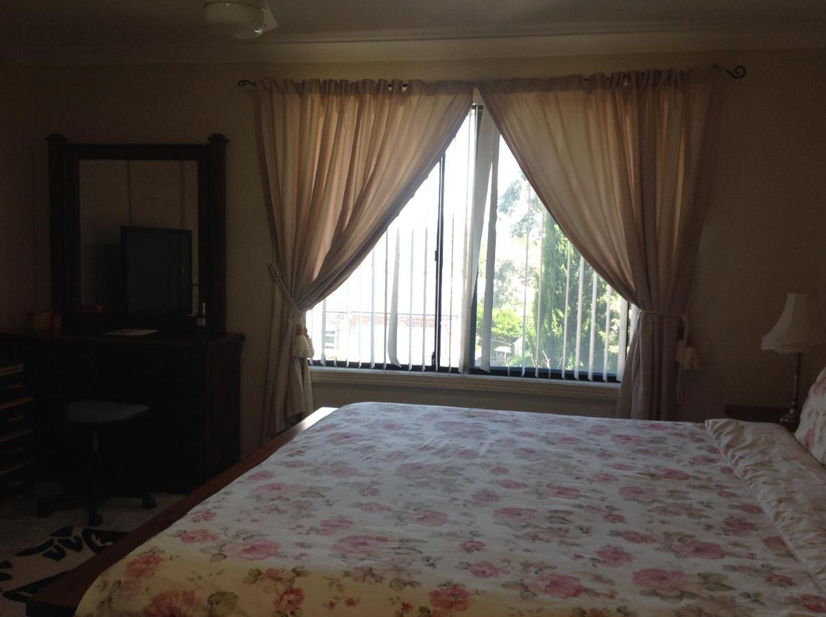 A Home Away From Home แคนเบอร์รา ภายนอก รูปภาพ
