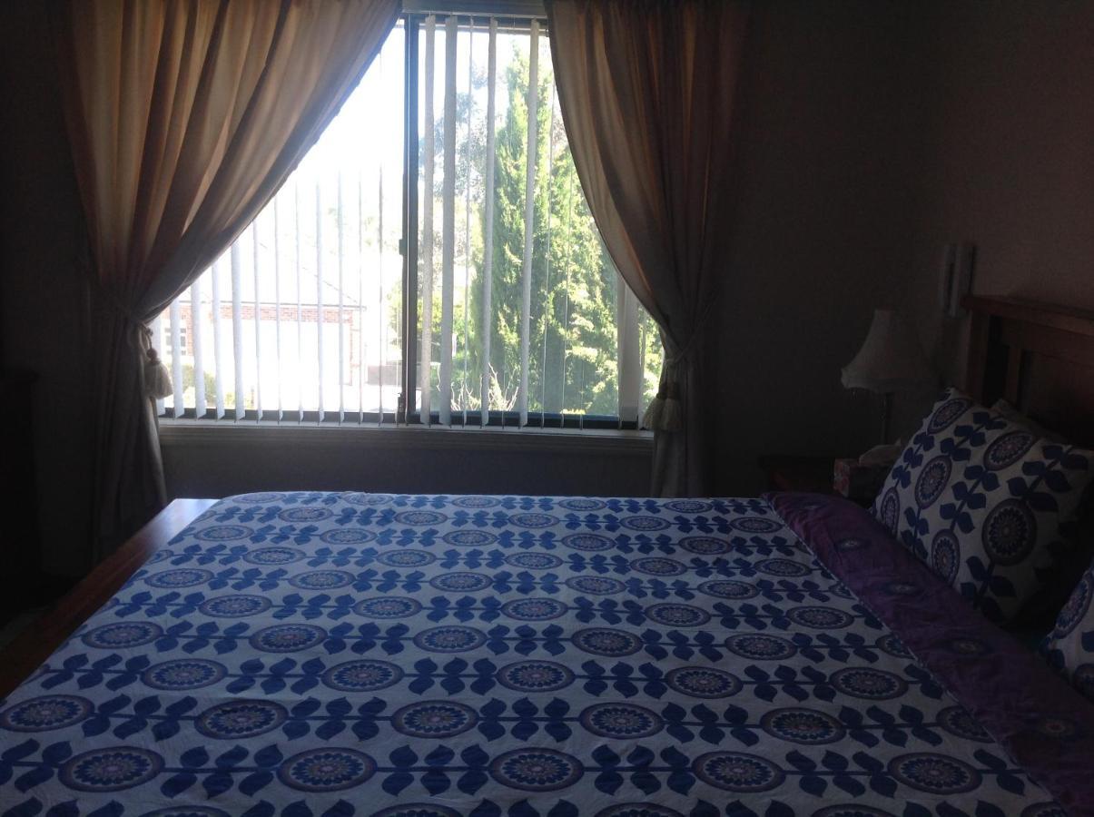 A Home Away From Home แคนเบอร์รา ภายนอก รูปภาพ